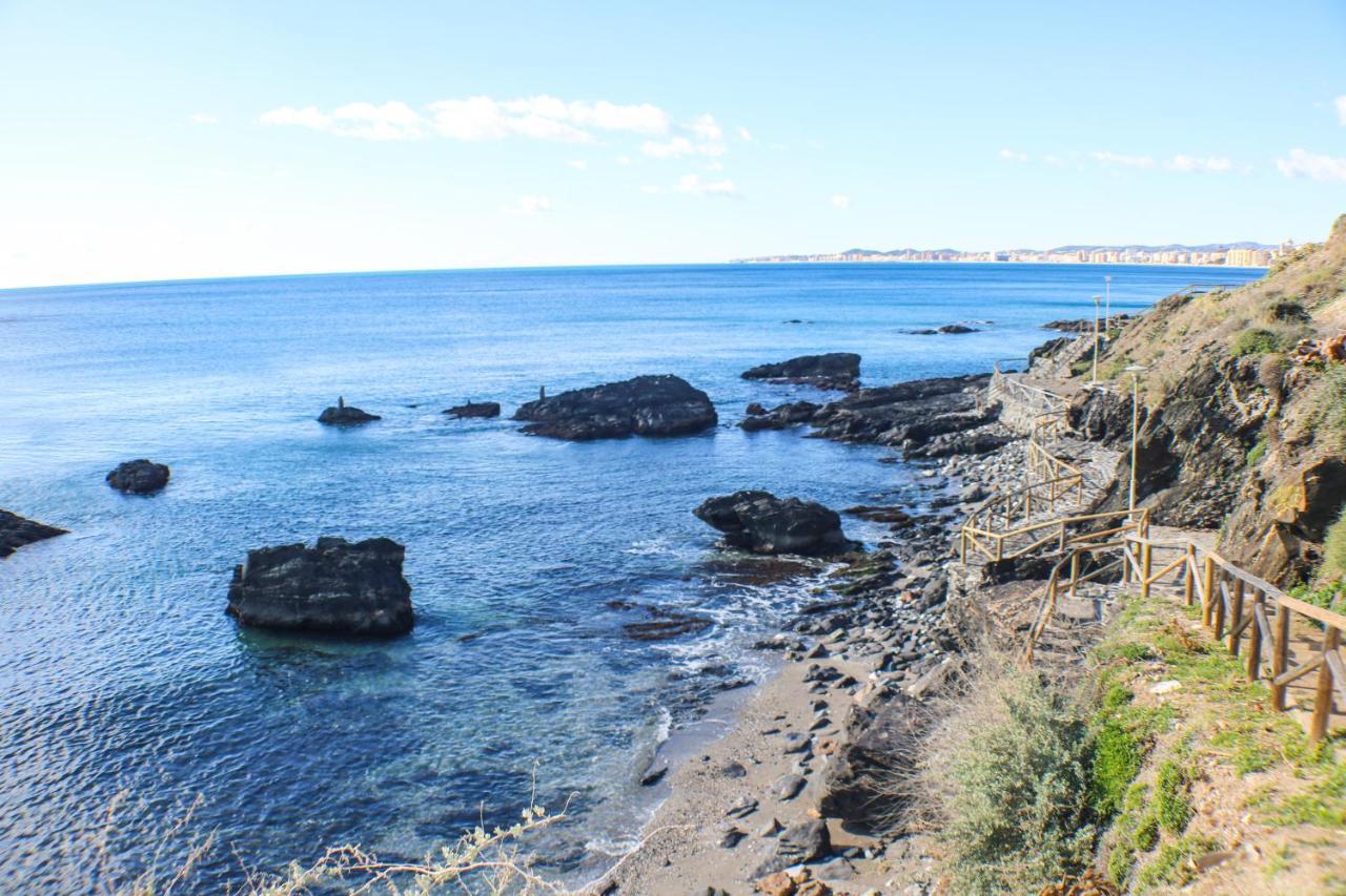 Atico Frente Al Mar - Vistas, Piscina, Terrazas, Parking! Apartman Benalmádena Kültér fotó